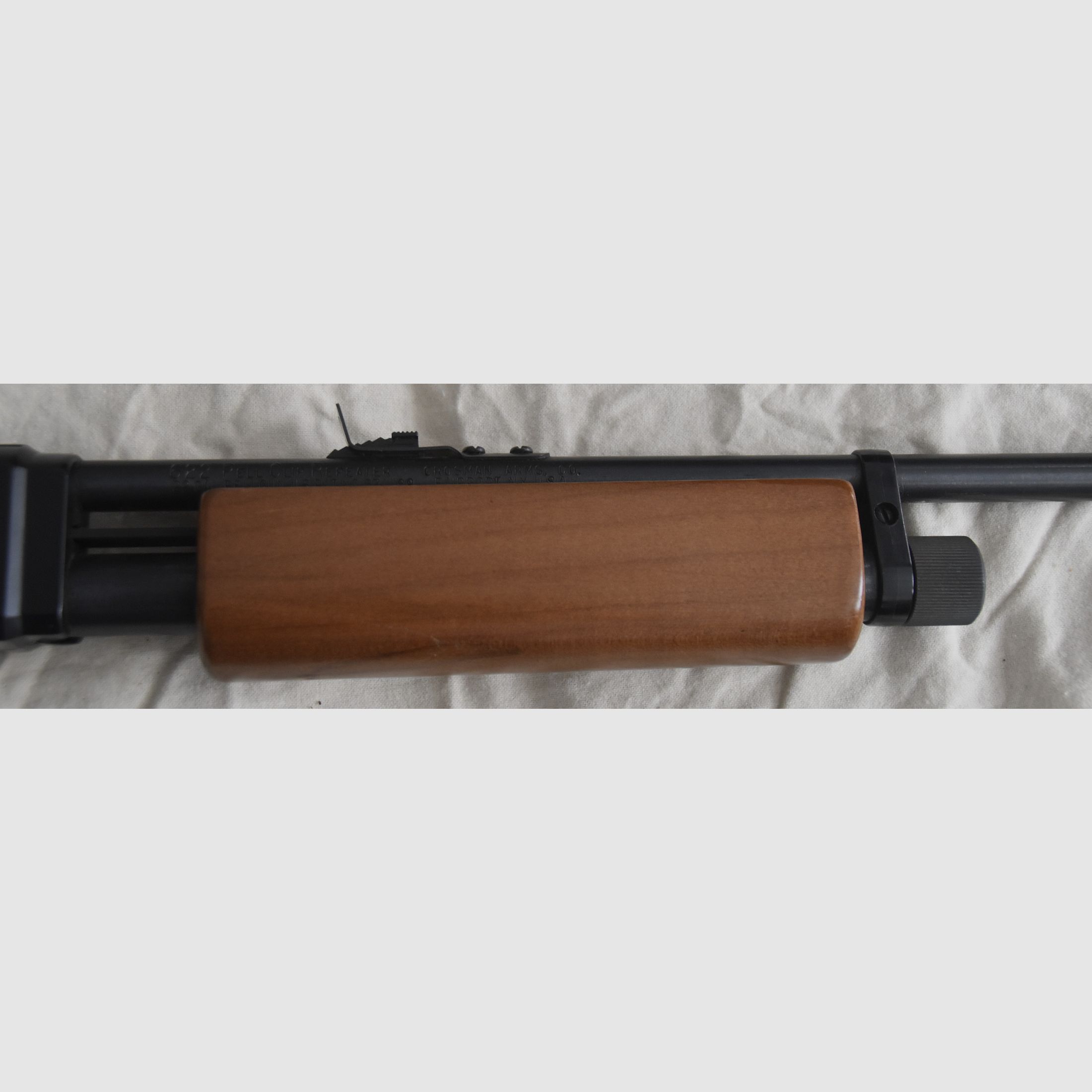 Crosman 622 Pell Clip Repeater, Vorderschaftrepetierer (Pumpgun) 