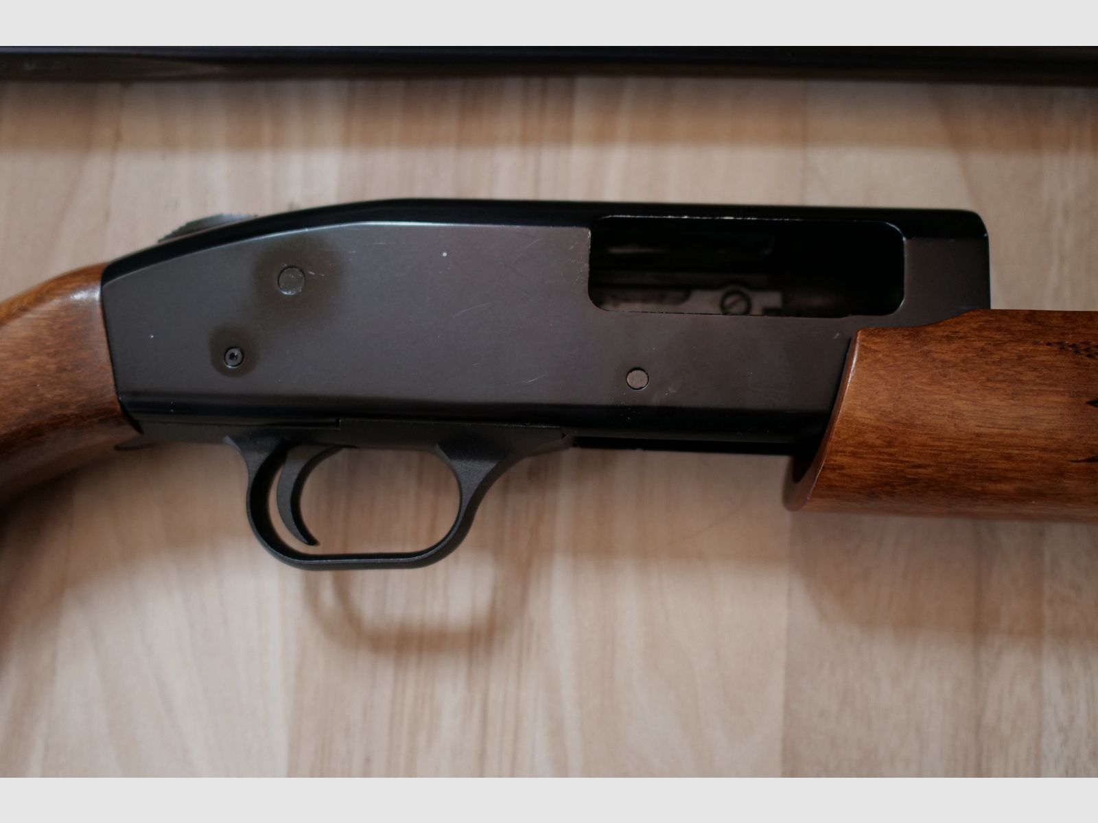 Mosserberg 500 Flinte Pumpgun 12/76