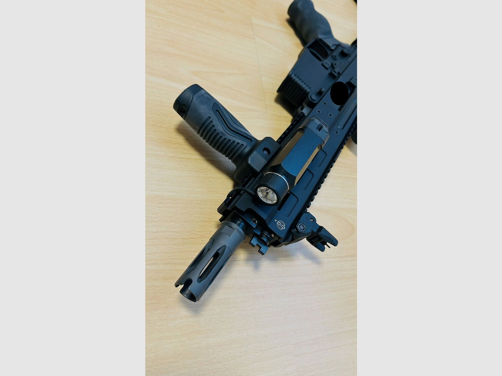 B&T APC 223 met accessoires
