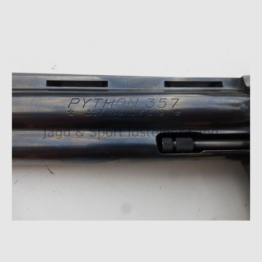 Colt Python LL: 6"/152mm