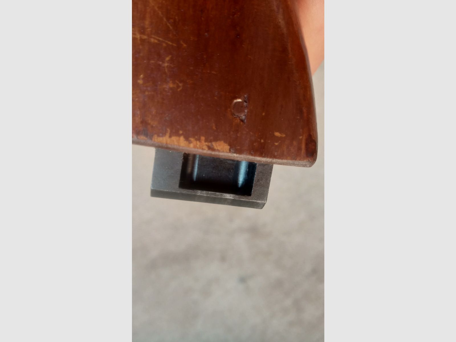 Madera de AK ruso con adaptador para rifle de CO2 Yunker en aspecto de culata fija AK74