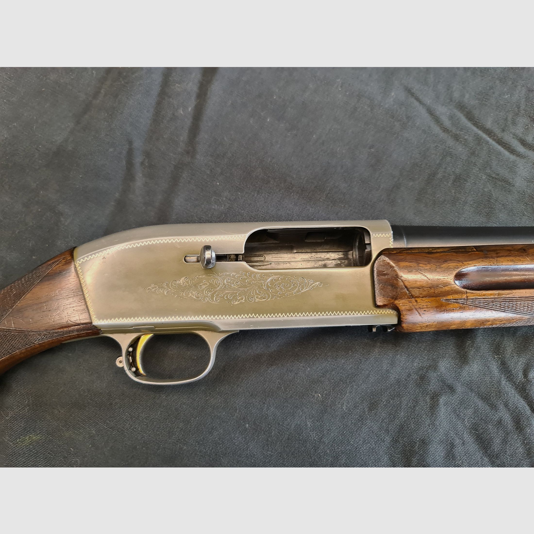 FN Herstal selbstlade Flinte 12/70 Twentyweight