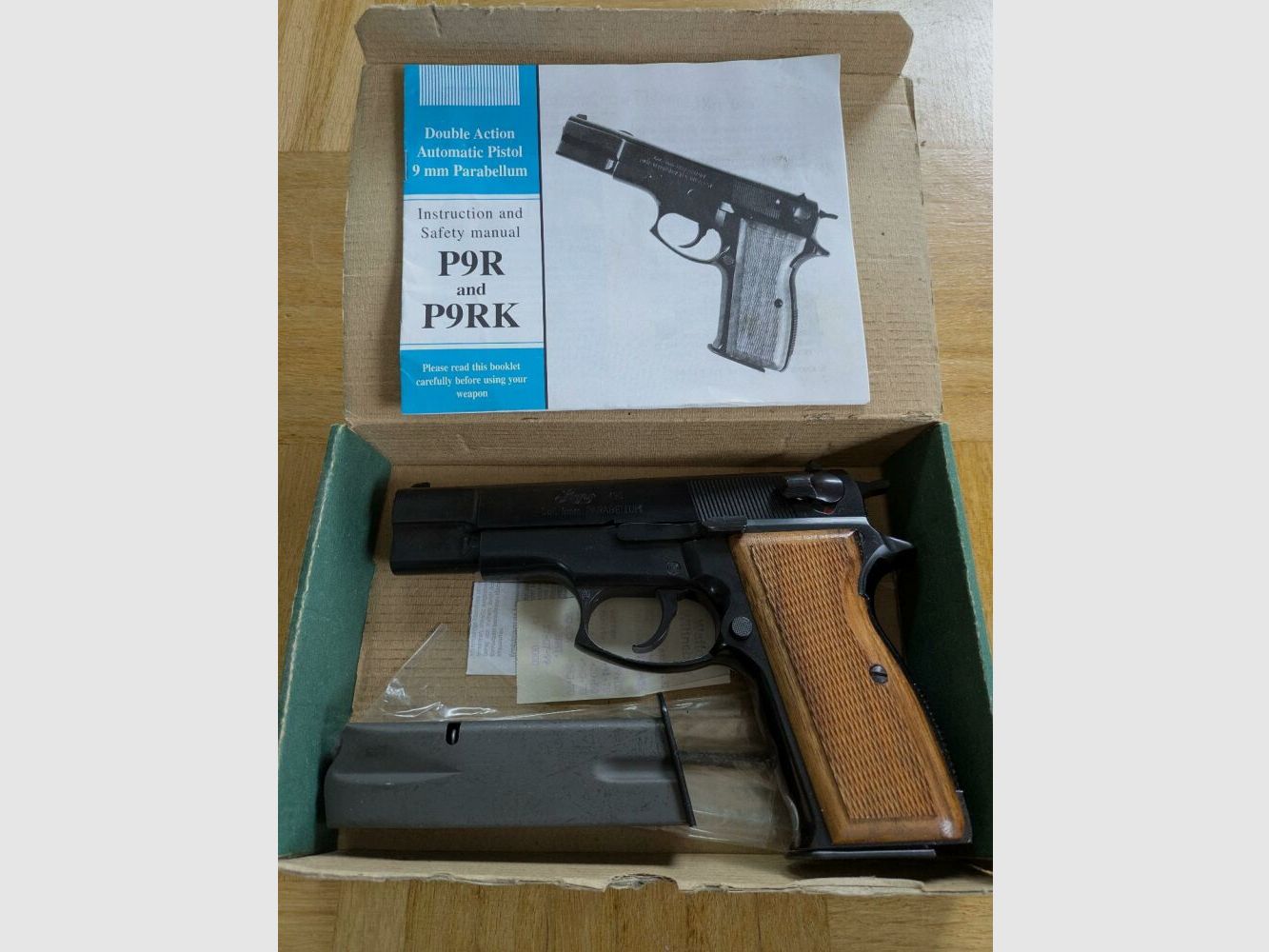 Luger M90