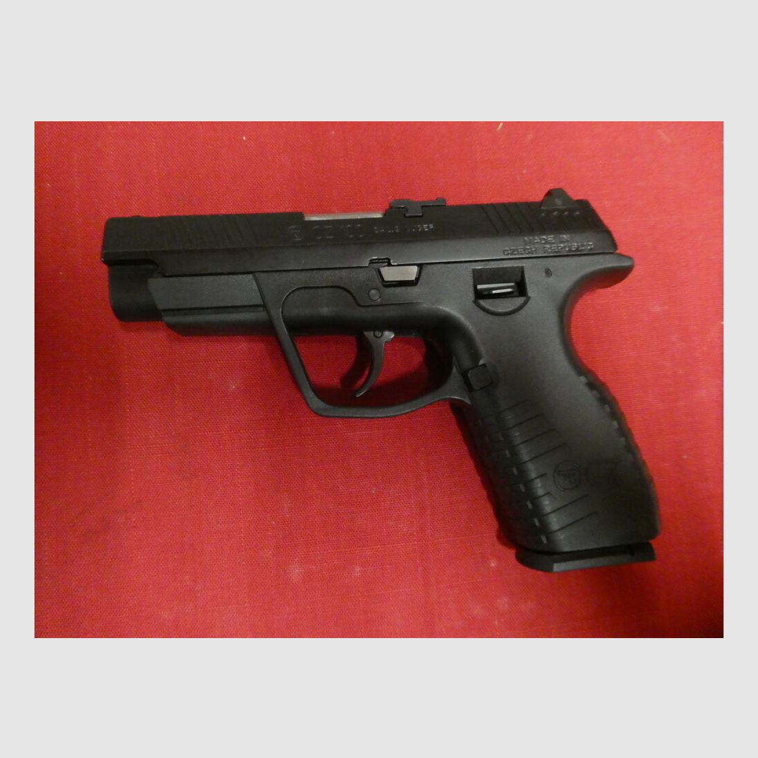 <CZ Mod. 100>