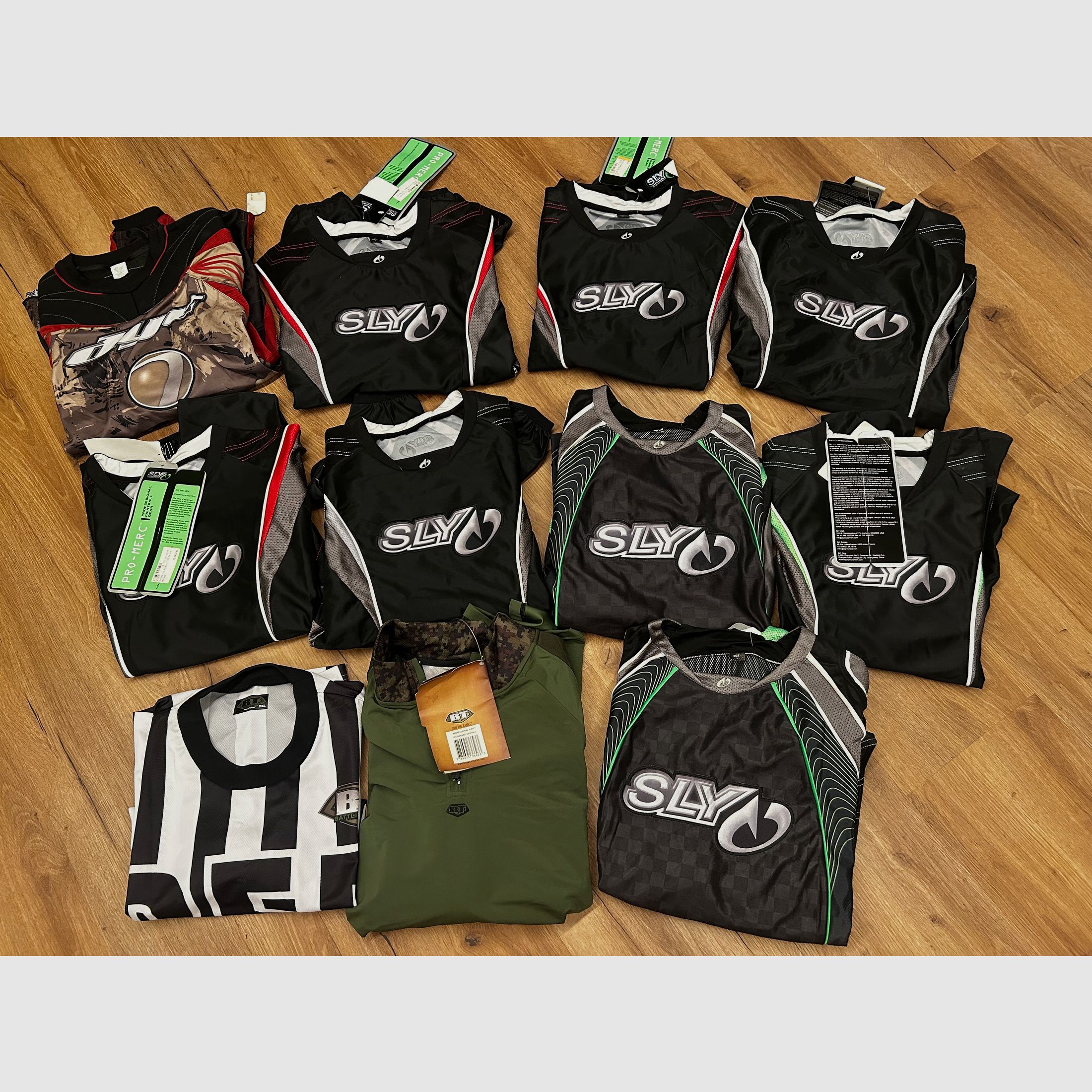 Paintball-Ausrüstung Neuware (Wert 13.000€)