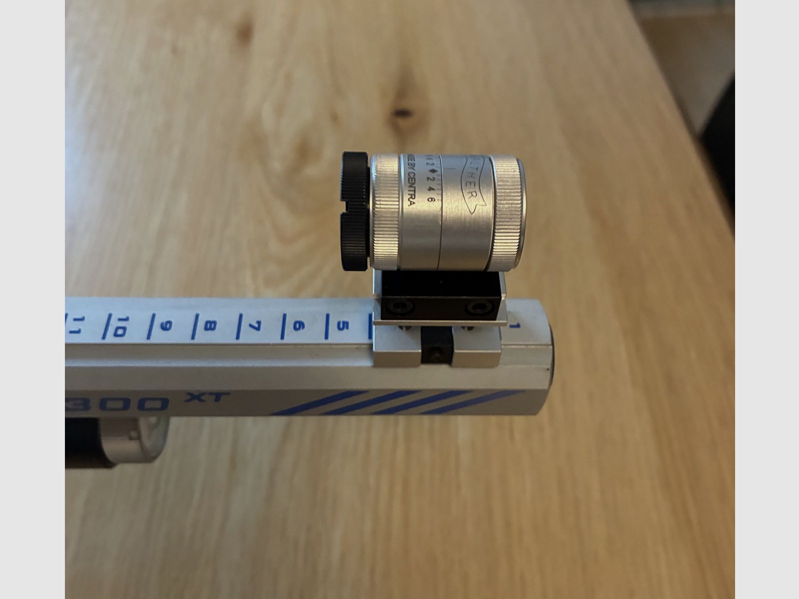 Rifle de aire LG 300 XT LG300XT con culata de madera en excelente estado, modelo tardío