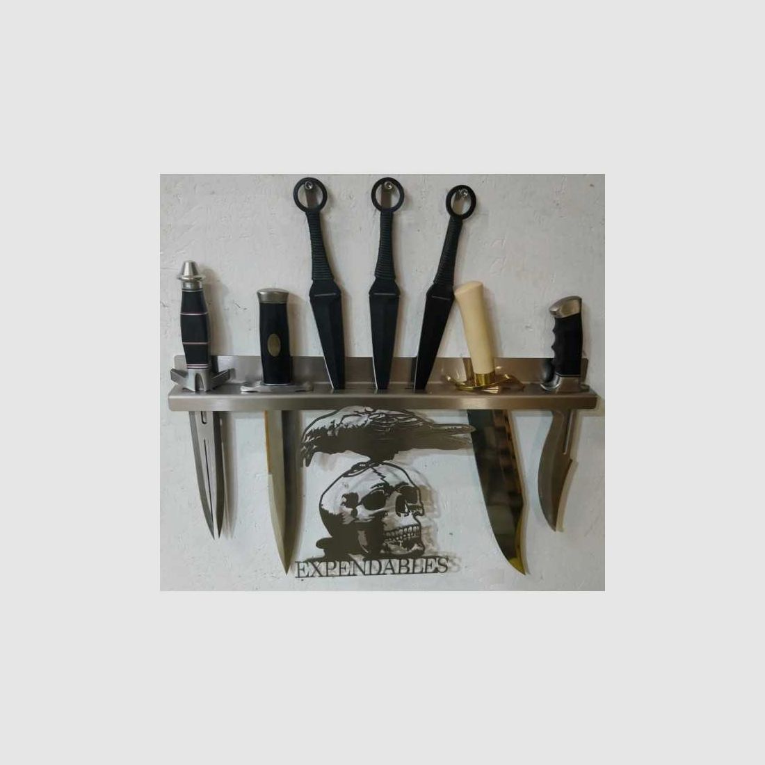 The Expendables Messer Designer Wandhalter Edelstahl 3D Effekt