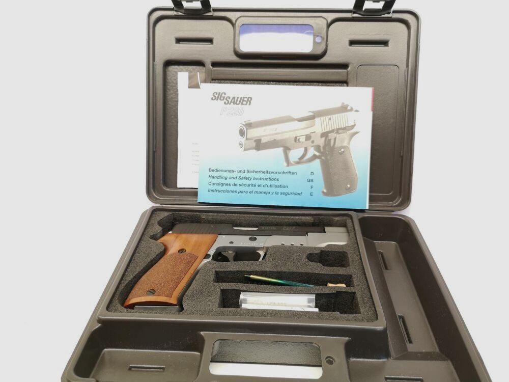 SIG Sauer P220 S