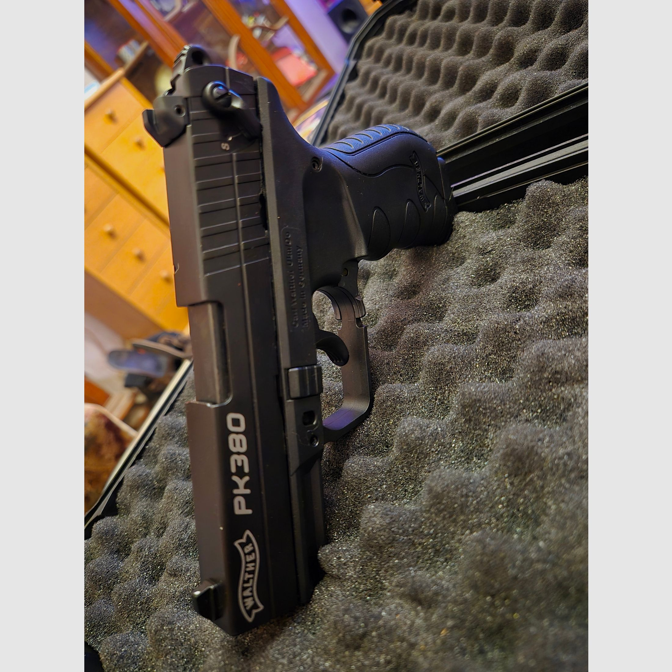 PK 380 --- NEU --- 9mm P.A.K --- UNGESCHOSSEN --- UNBESPIELT ---