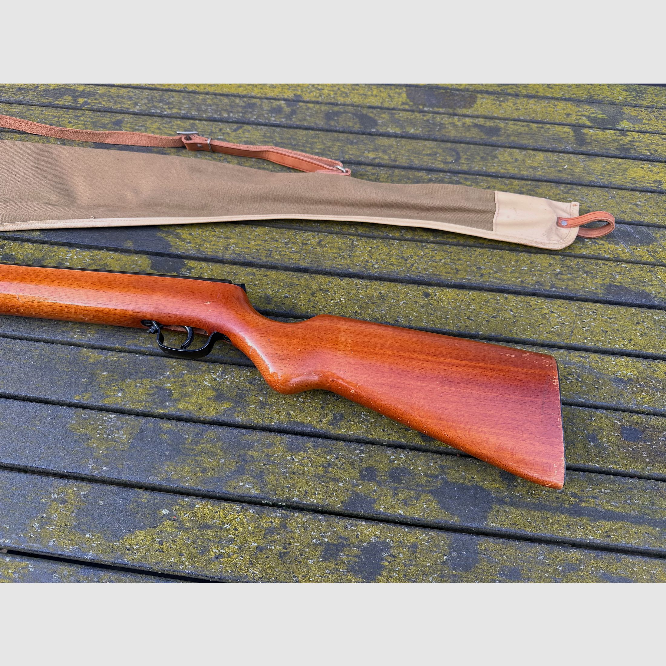 Fucile ad aria compressa DDR Haenel modello 303 con borsa