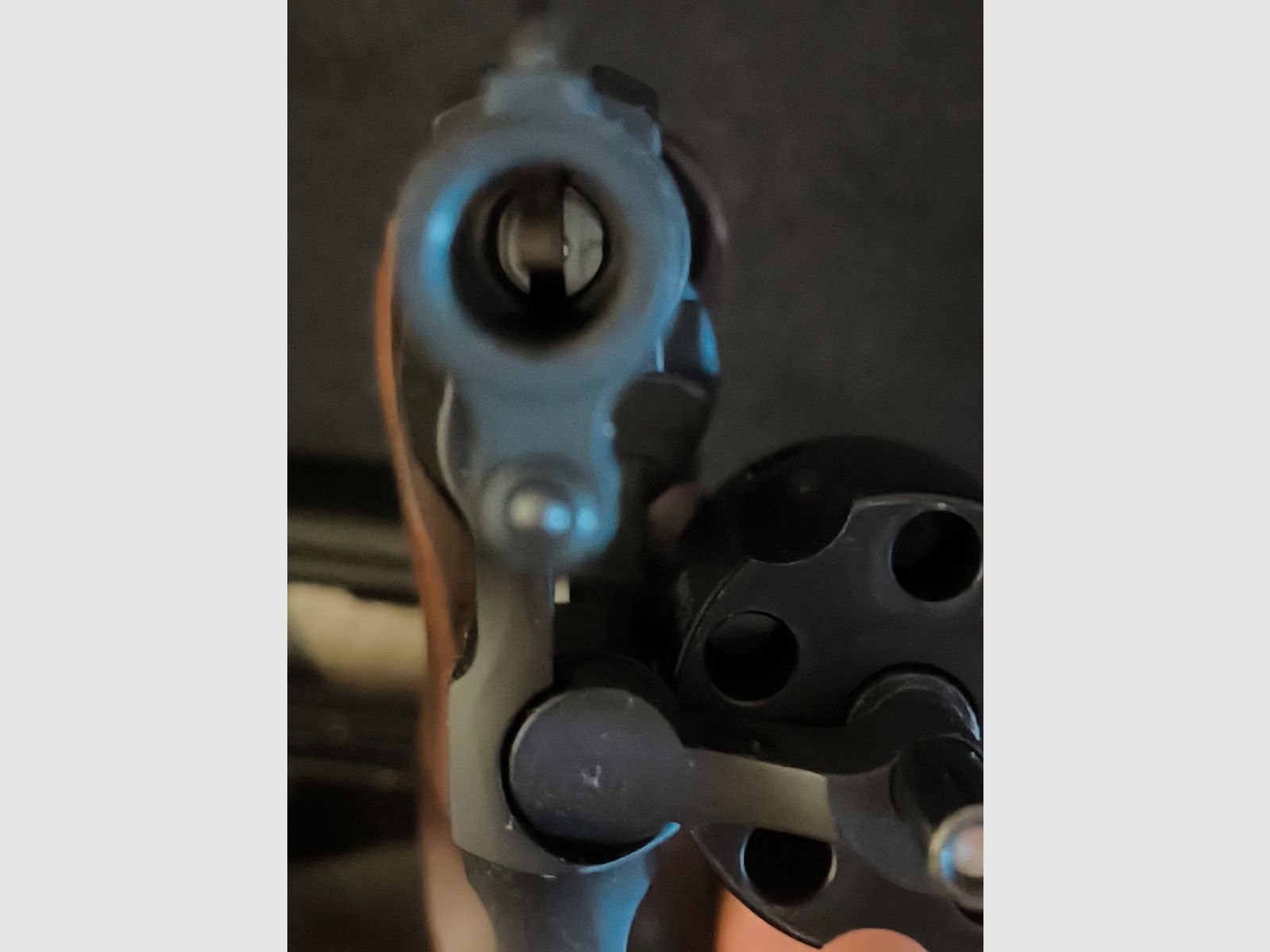 Rewolwer Weihrauch HW 88 Super Airweight w kalibrze 9mmRK z osłoną na kurek, uchwytami oryginalnymi oraz oryginalną instrukcją obsługi, nie strzelany, jak nowy!!!