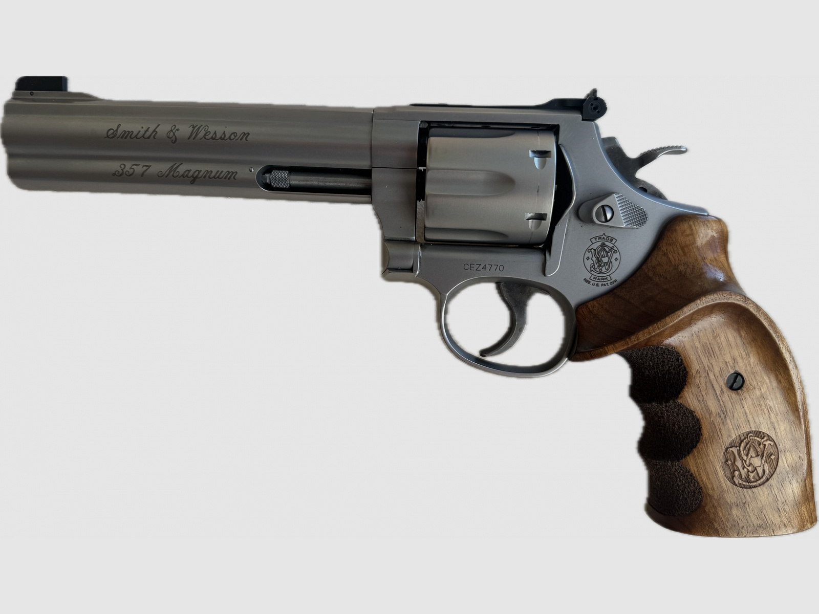 Smith & Wesson Modell 686-5 – 6 Zoll / Kaliber .357 Magnum