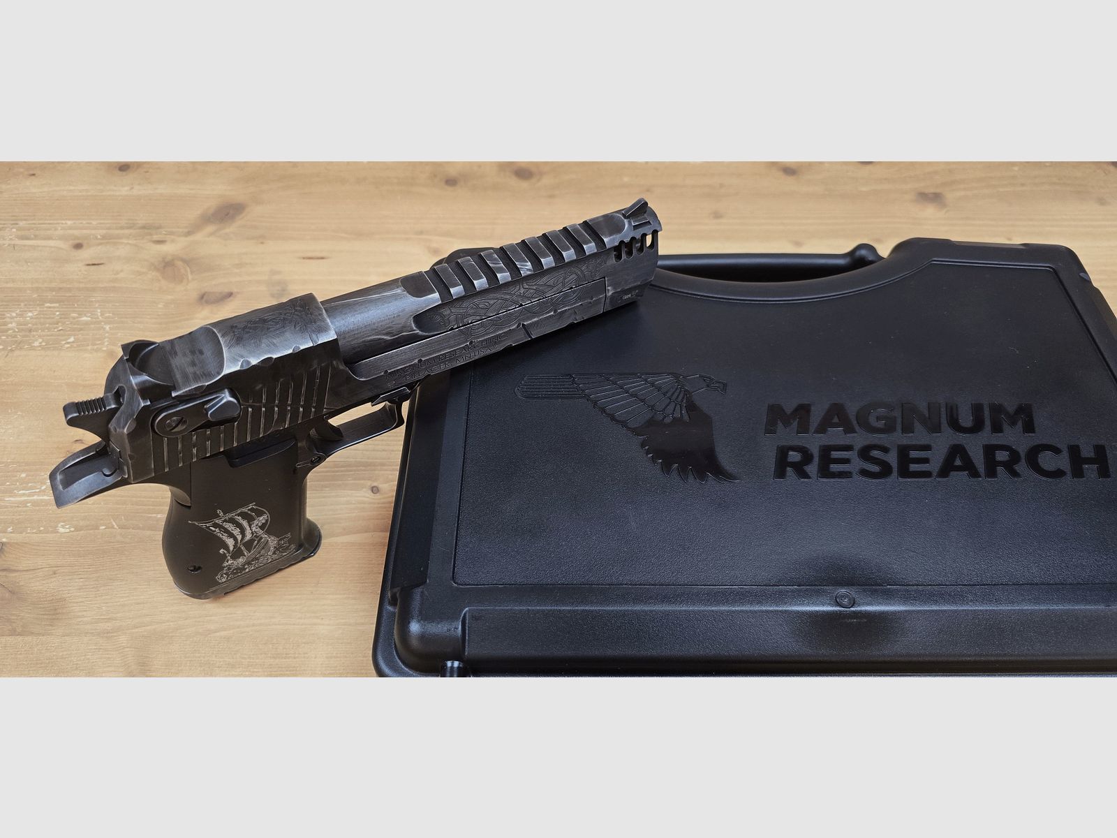Desert Eagle XIX 6" VIKING 2 Limited Edition .50AE