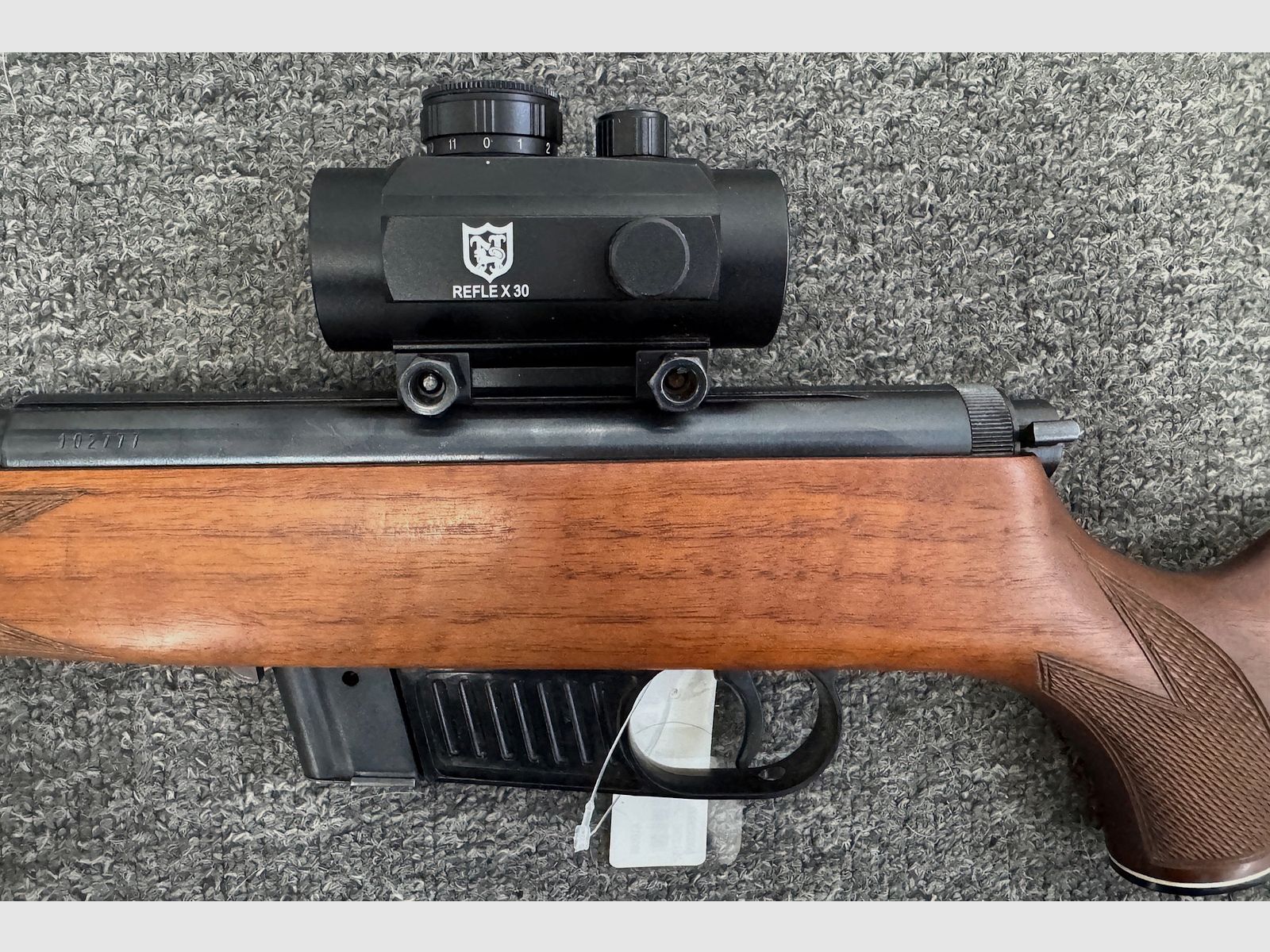 Wischo .22 LR Auto with red dot