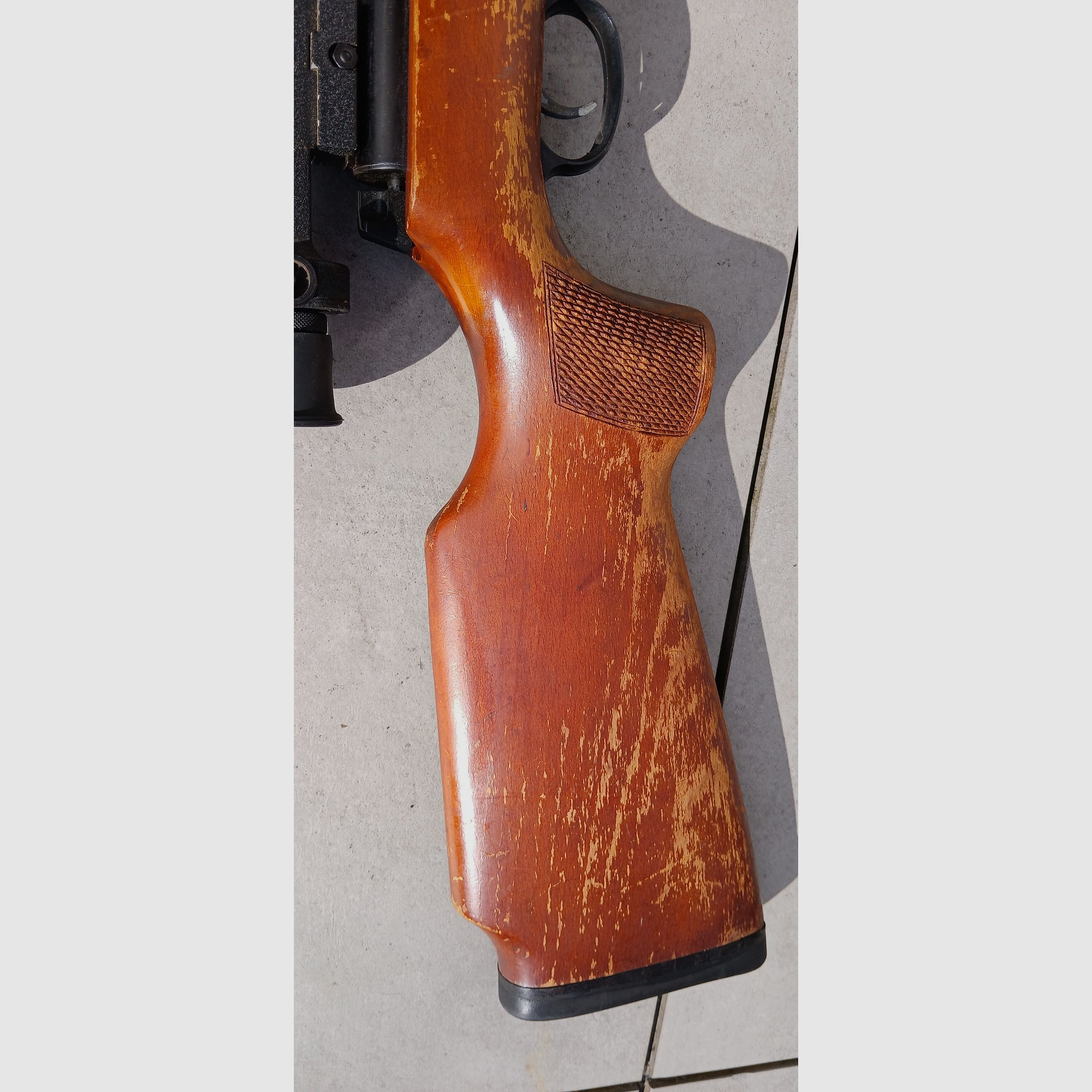 Karabinek pneumatyczny Model 311