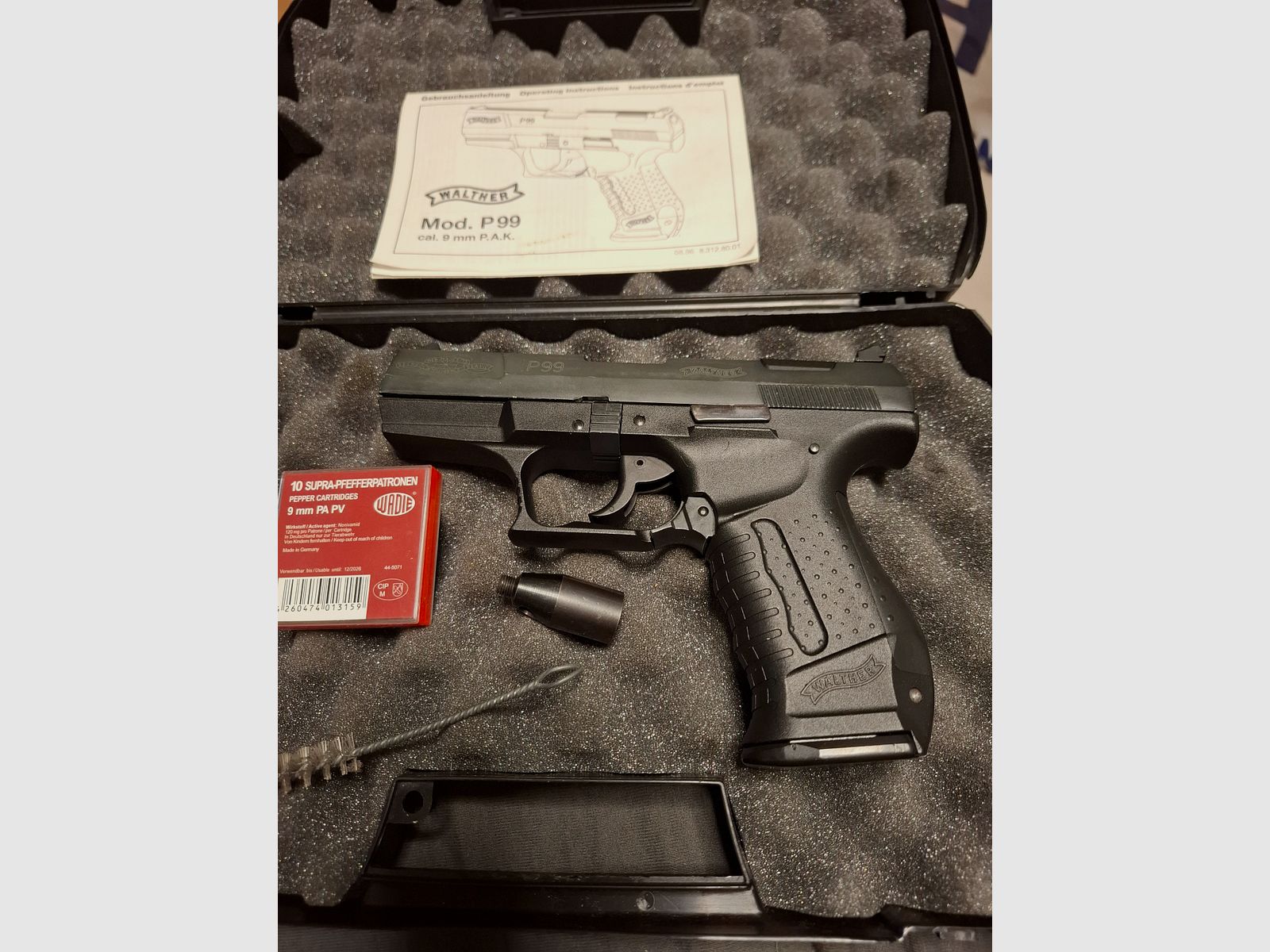 Walther P99  PTB 637  9mm P.A.K. mit Pfefferpatronen , Bild 1 von 5