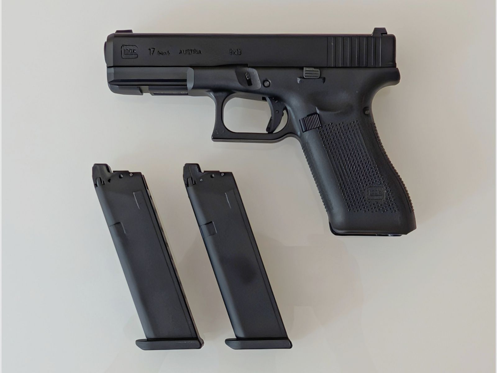 GLOCK 17 Gen5 6 mm, Gas, < 1,0 J