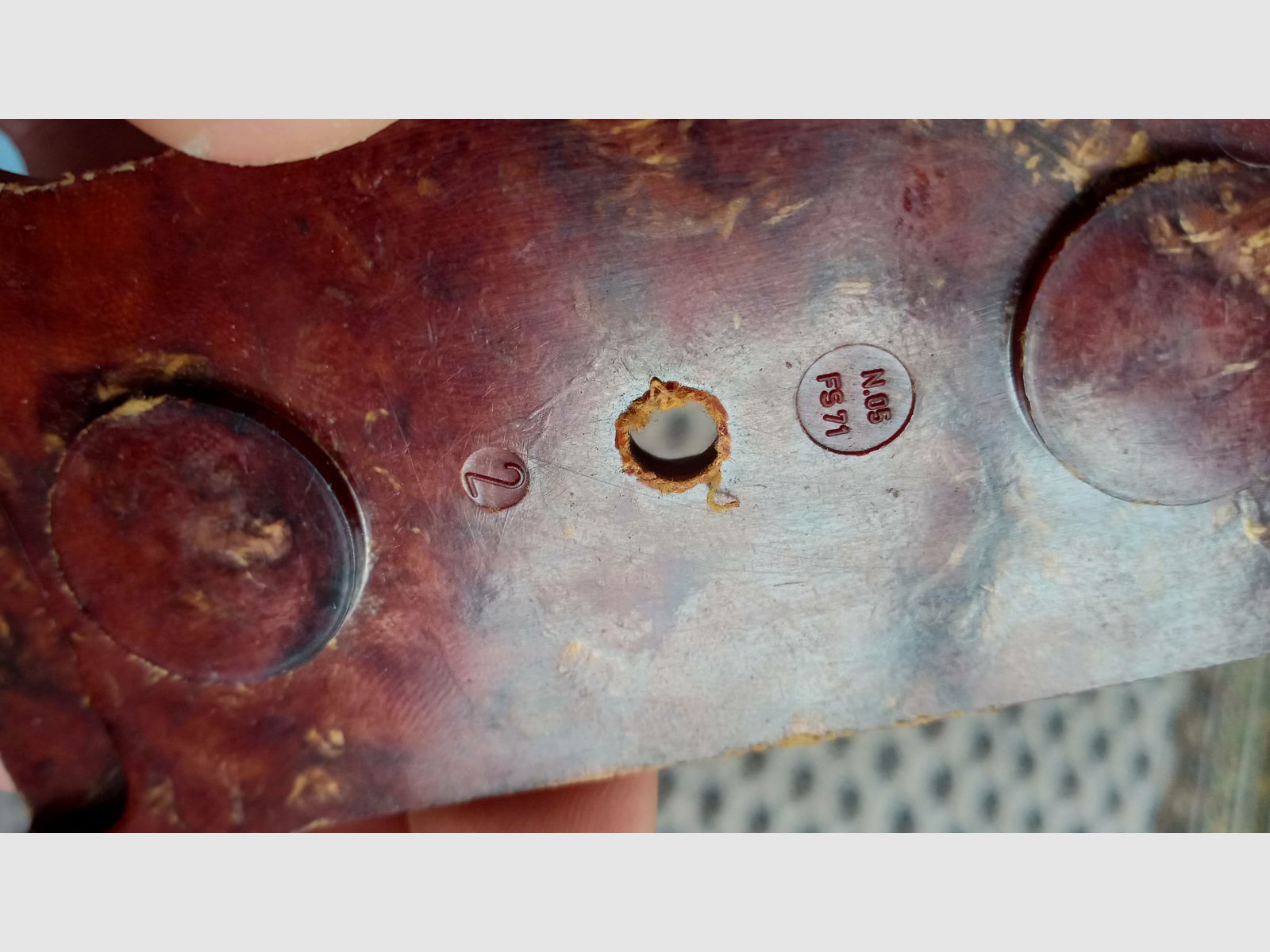 Maniglie posteriori RPG-7 in bakelite del 1971 appartenenti insieme