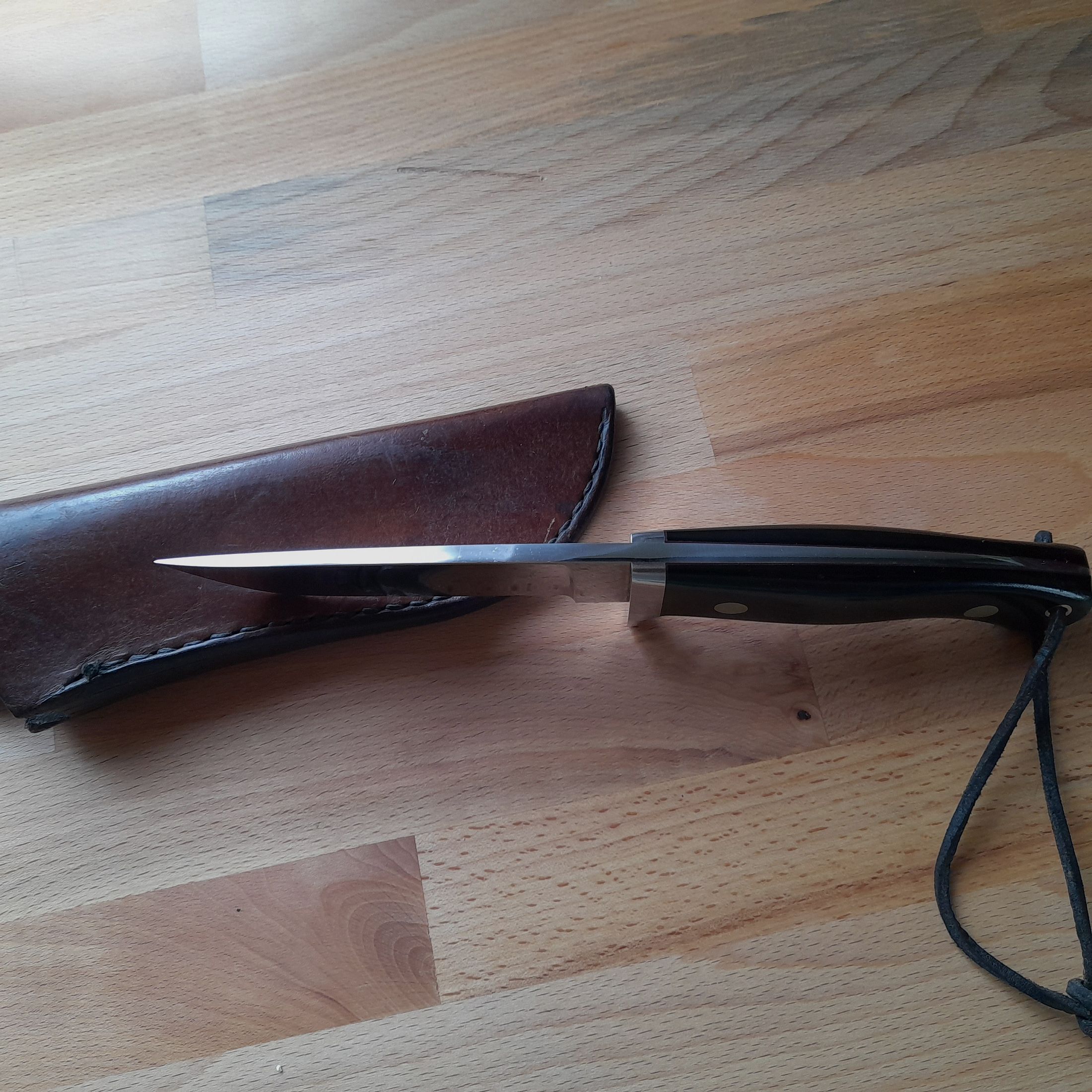 Wolf Borger Messer – vor ca. 35 Jahren auf einem Messermacher Treffen - Messe in Graben-Neudorf von ihm persönlich gekauft.