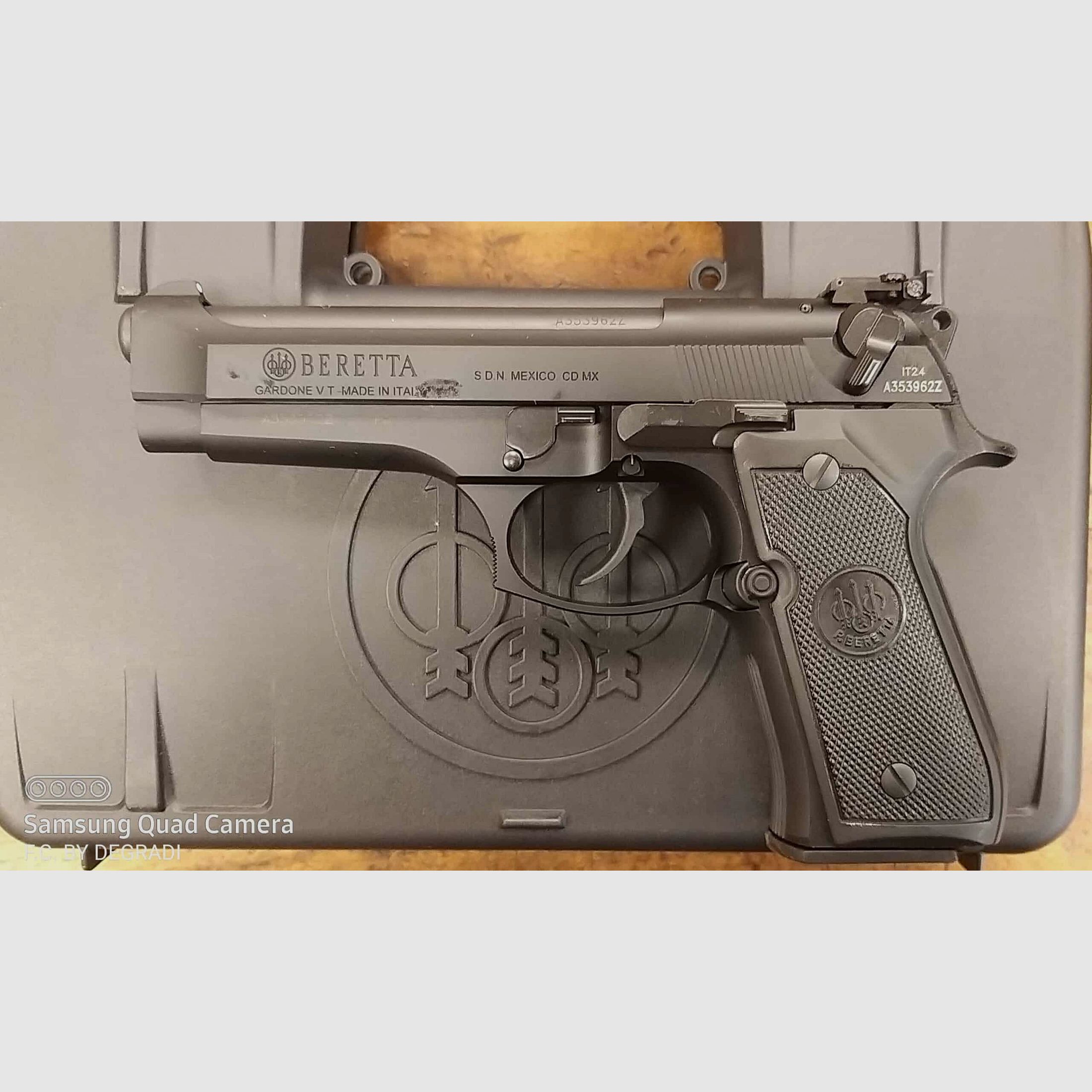 NOVITA’ BERETTA 92 FS 22 LR, zdjęcie 2 z 3