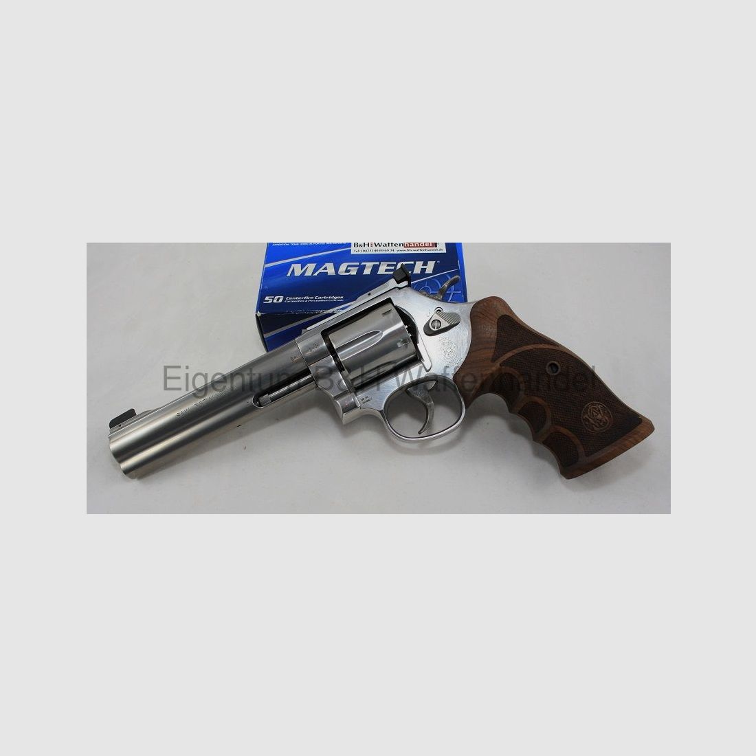 Smith & Wesson 686 Target Champion Deluxe