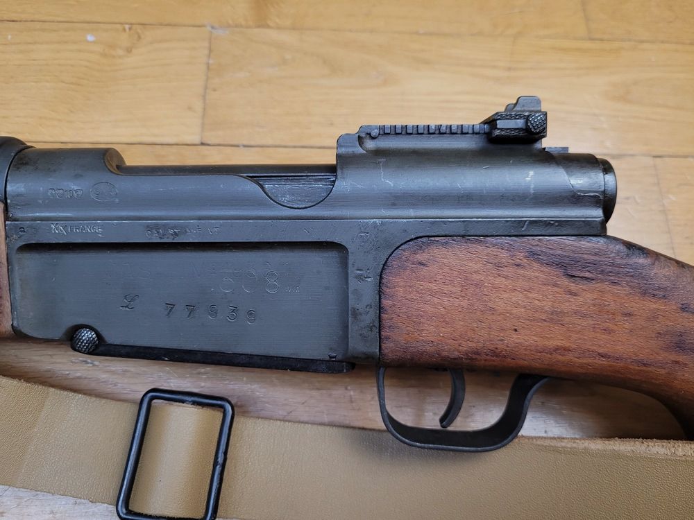 Schöner MAS 36 Gewehr 2. Typ - 100% zweiter Typ – Seltene Umrüstung für Kal. 308 Winchester und mit Sicherheit (!) – Bajonett und Gewehrriemen – Ausgezeichneter Spiegel-Lauf mit sehr schönen Zügen – Gehäuse und Verschluss mit Nummer – Gewehrriemen – Clips verfügbar – Spezialwaffe für TBE +, Bild 17 von 23