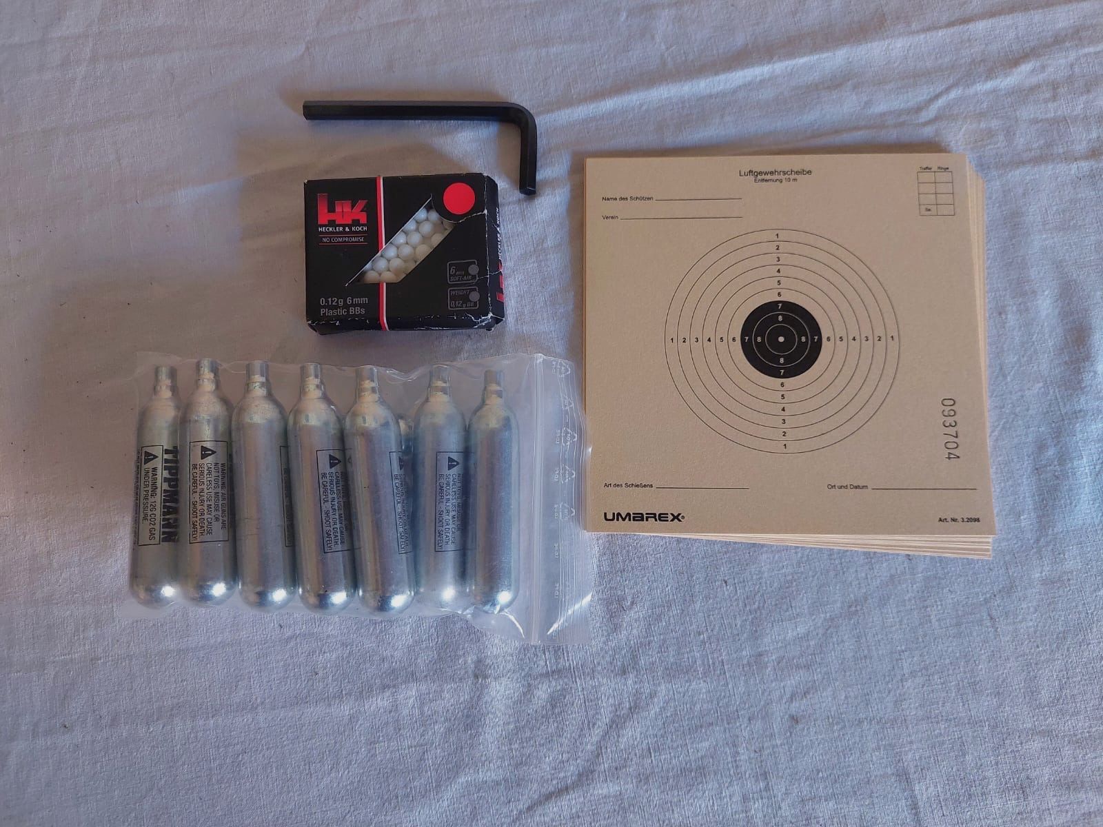 HK USP 6mm CO2 GBB con accesorios