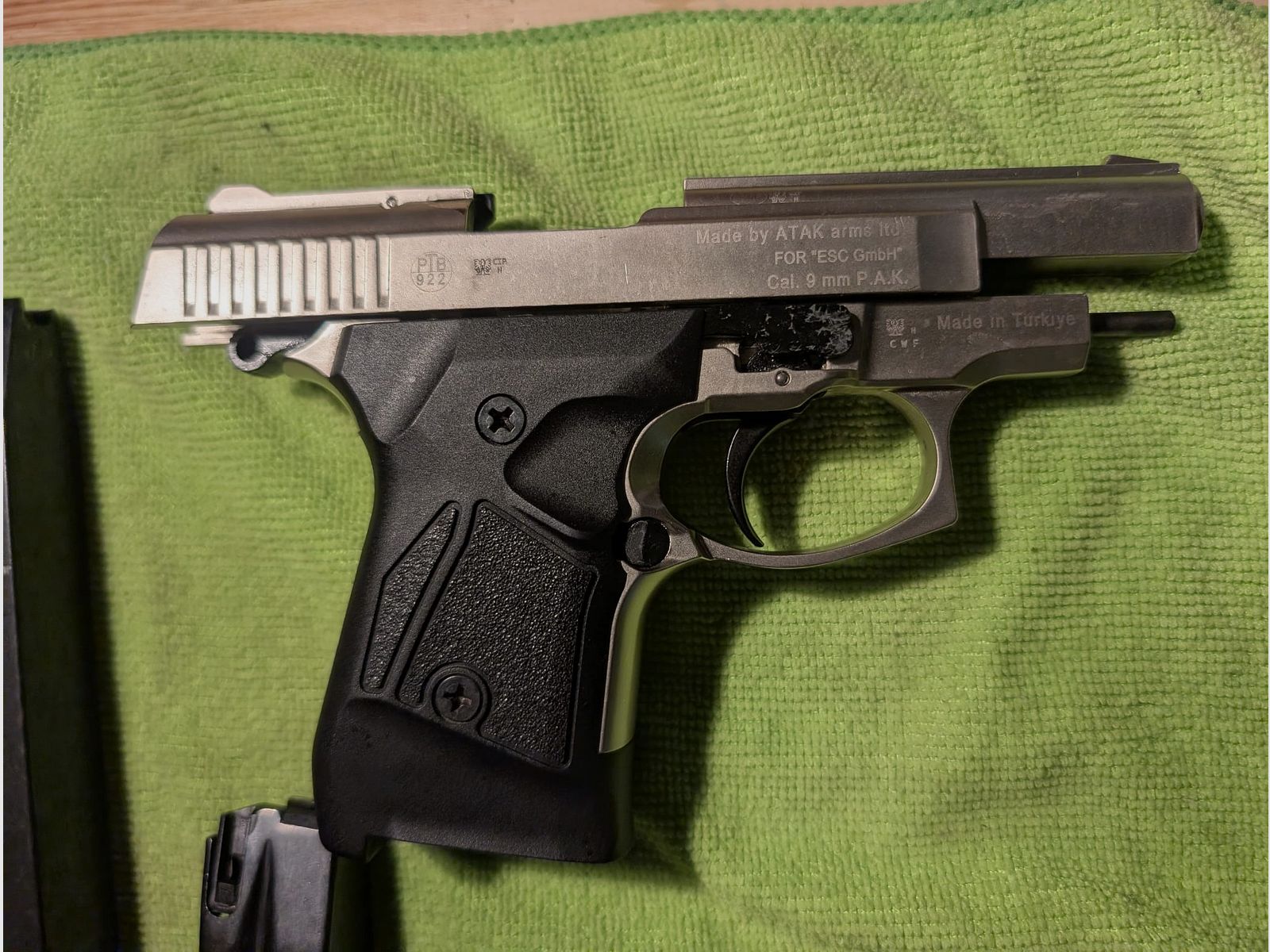 Zoraki Mod. 914 9mm P.A.K. PTB 922 incluido funda y 2 cargadores