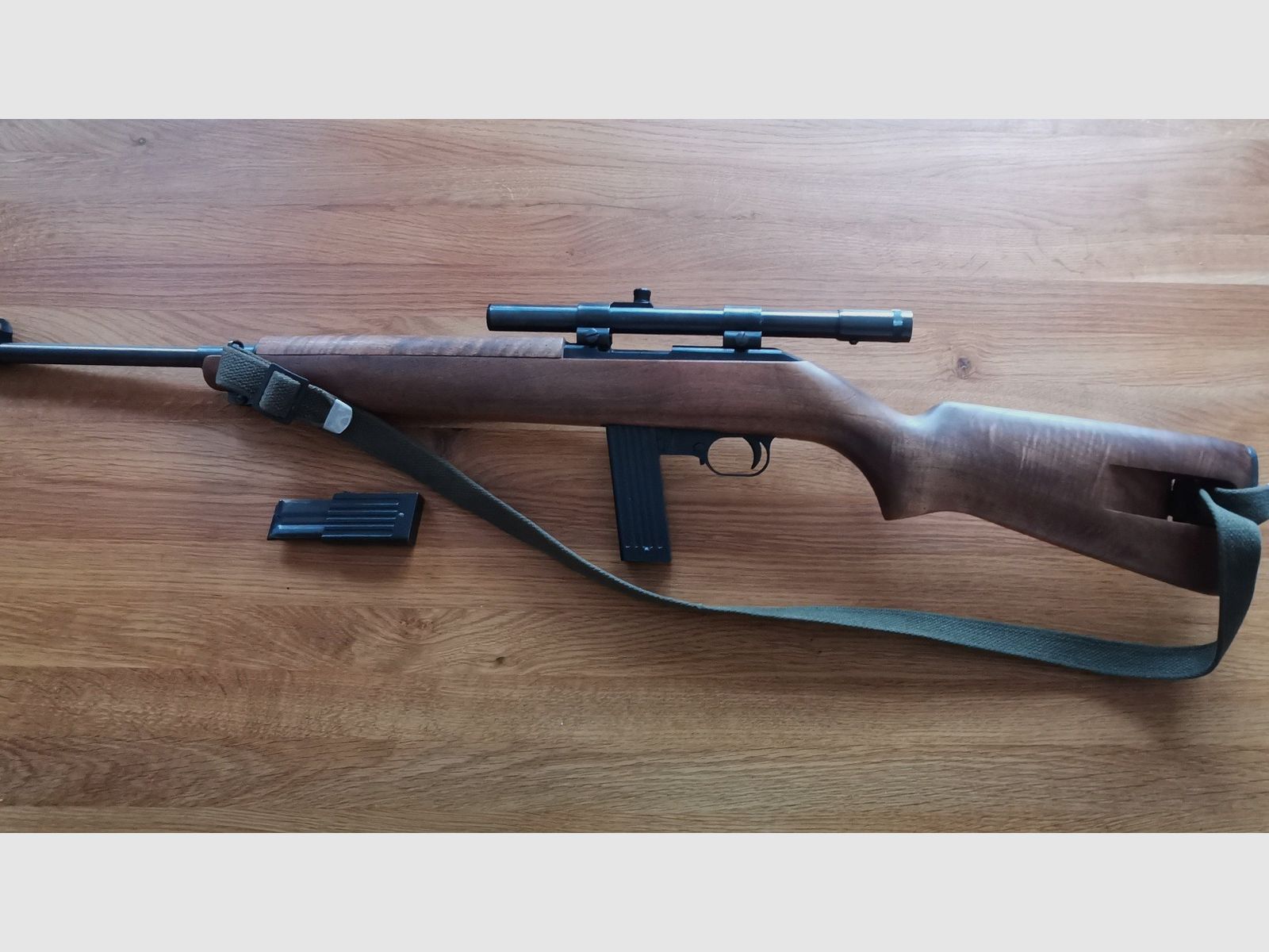 ERMA carabina semiautomática M1, cal. .22lfb