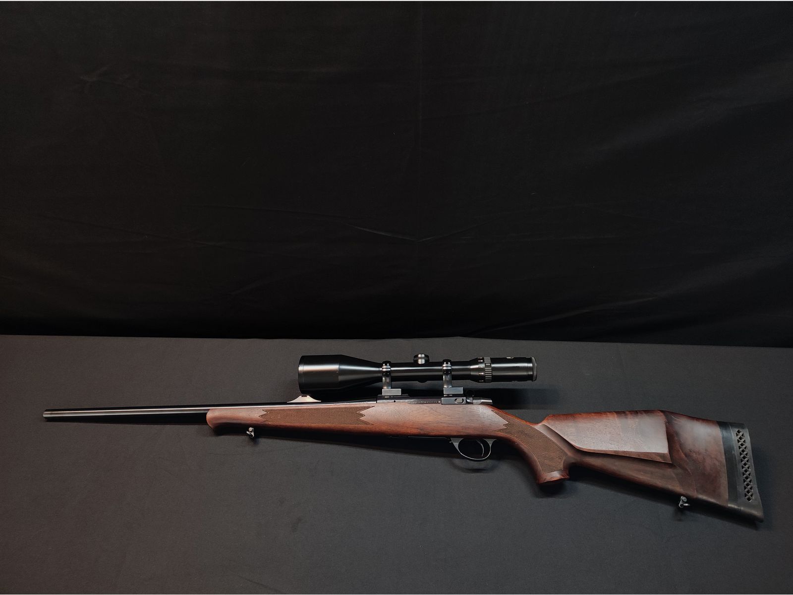  Sako Repetierbüchse Kal. .222 Rem - Schmidt & Bender 2,5–10x56 – Sehr guter Zustand