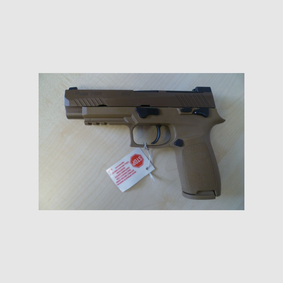 Pistole SIG Sauer P320 M17 Coyote 9mm Luger