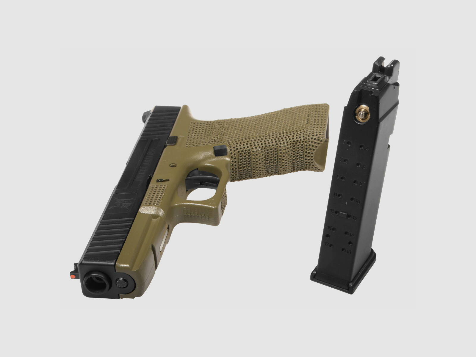 P04 GBB Airsoft Pistole in Oliv | Delta Armory