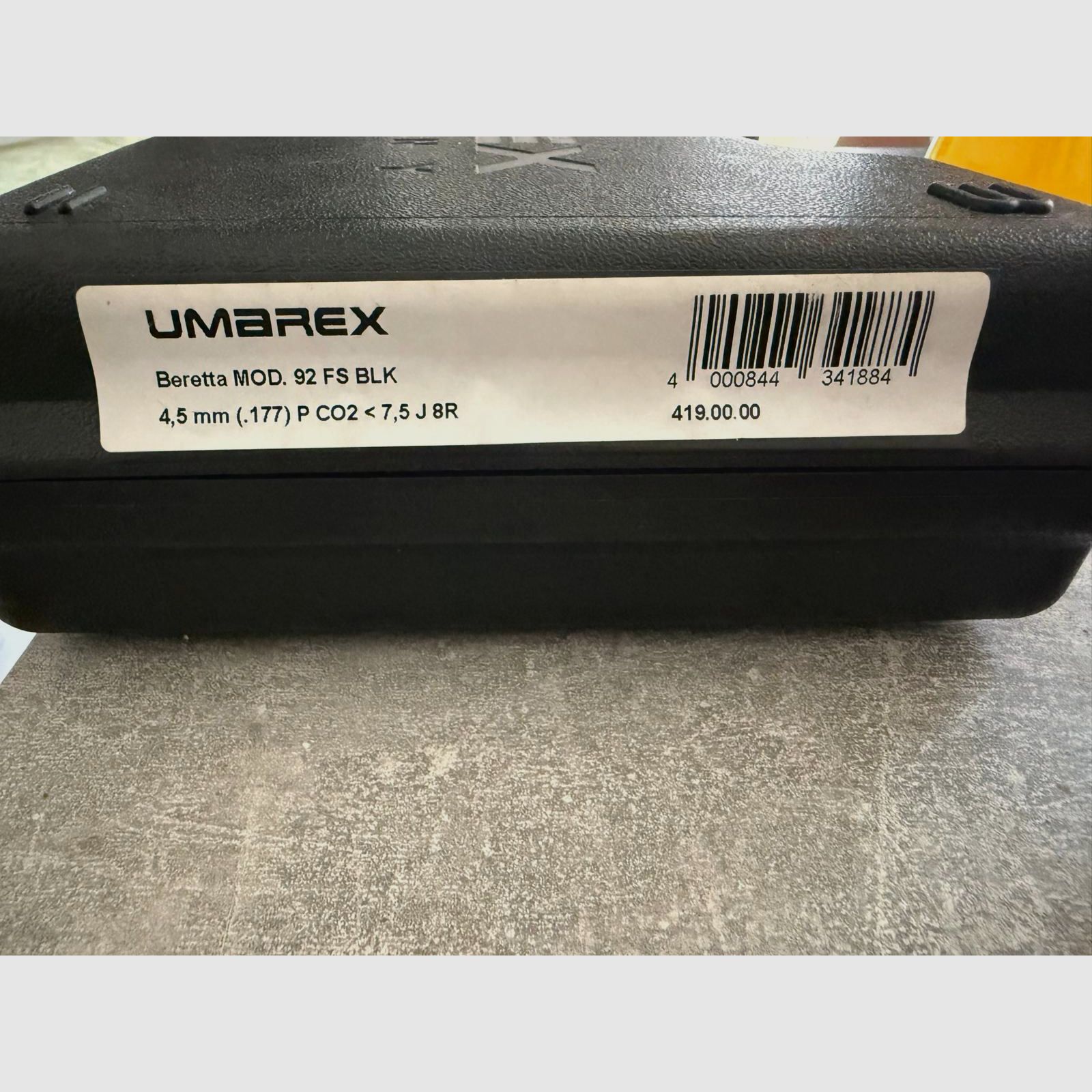 Umarex Beretta 92 FS 4.5 mm Diabolo CO₂ pistol < 7.5 J, image 1 of 3