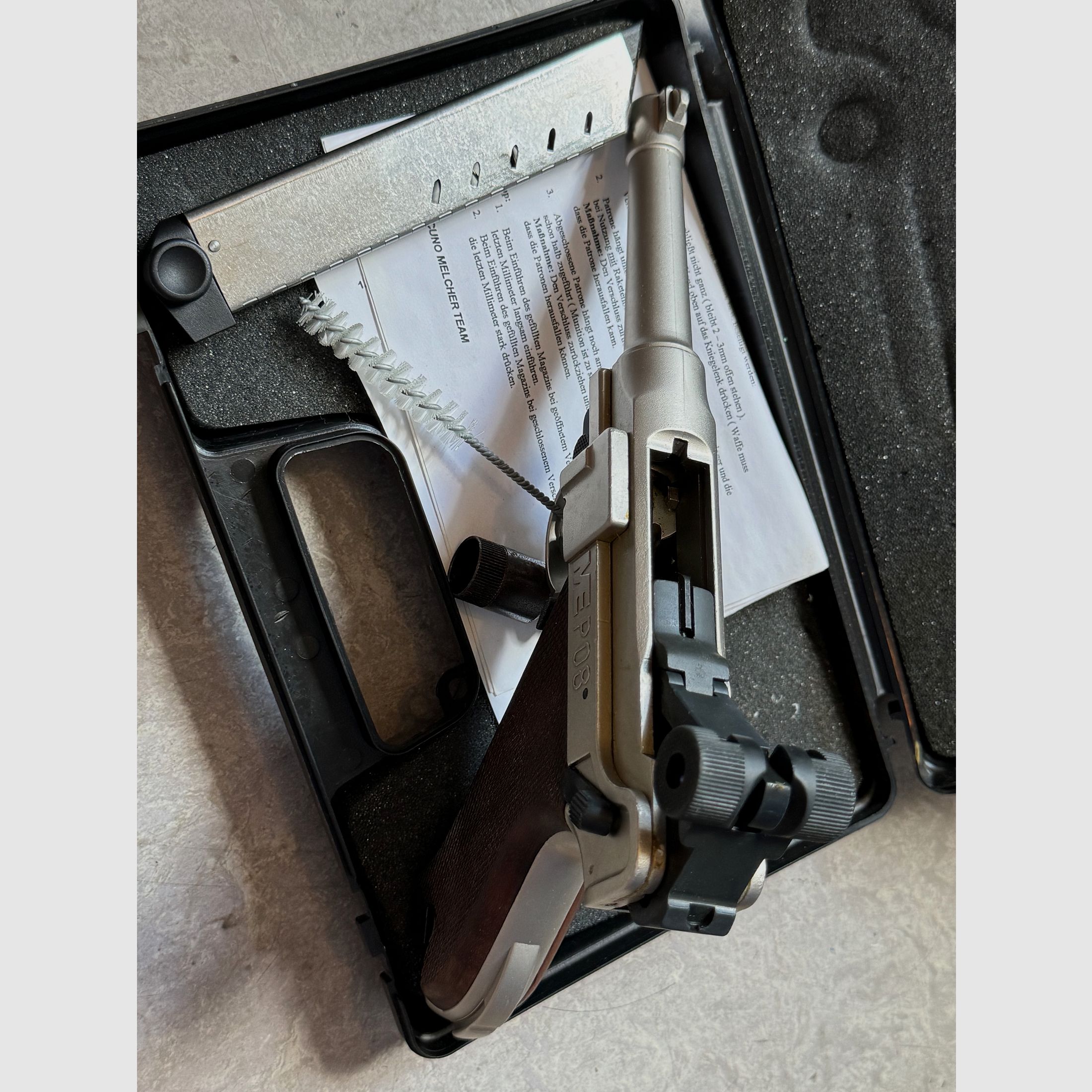 Rzadka ME P08 Luger pistolet alarmowy 9 mm P.A.K. w kolorze srebrnym