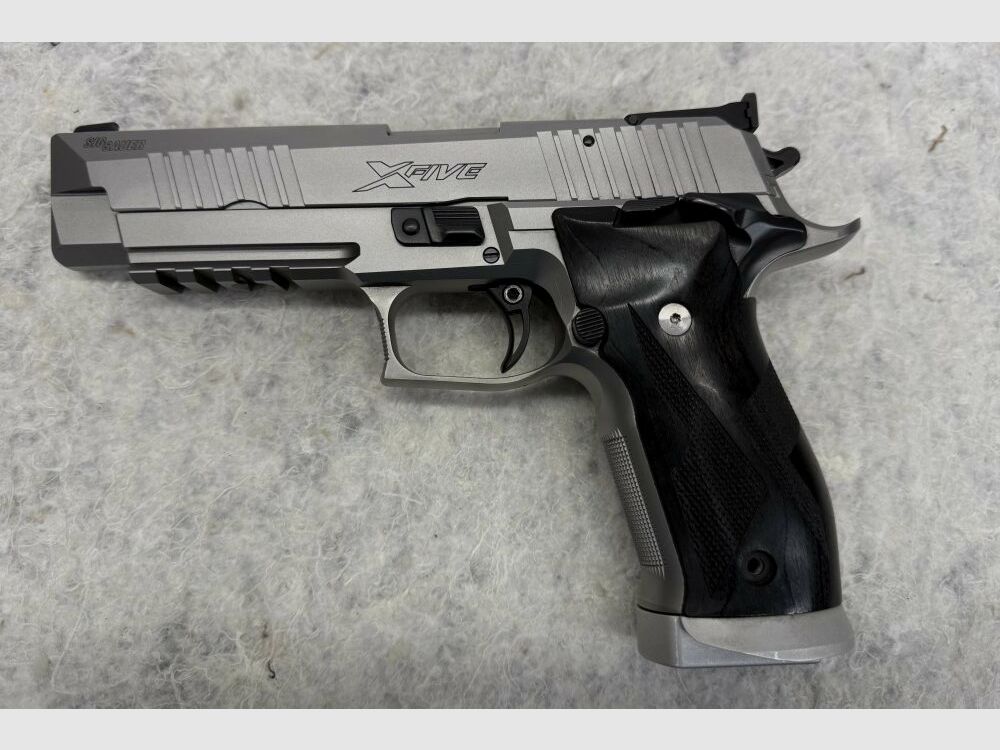 SIG Sauer P226 X-Five Supermatch 9mmLuger