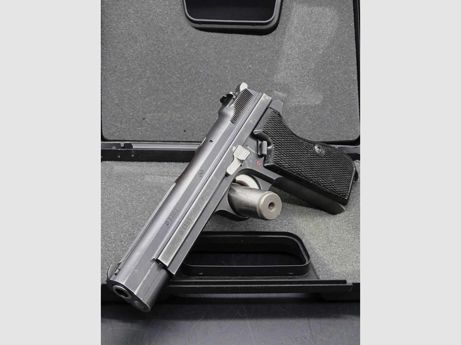 SIG P210 / 4 BGS Kaliber 9mm Luger P210 / 4