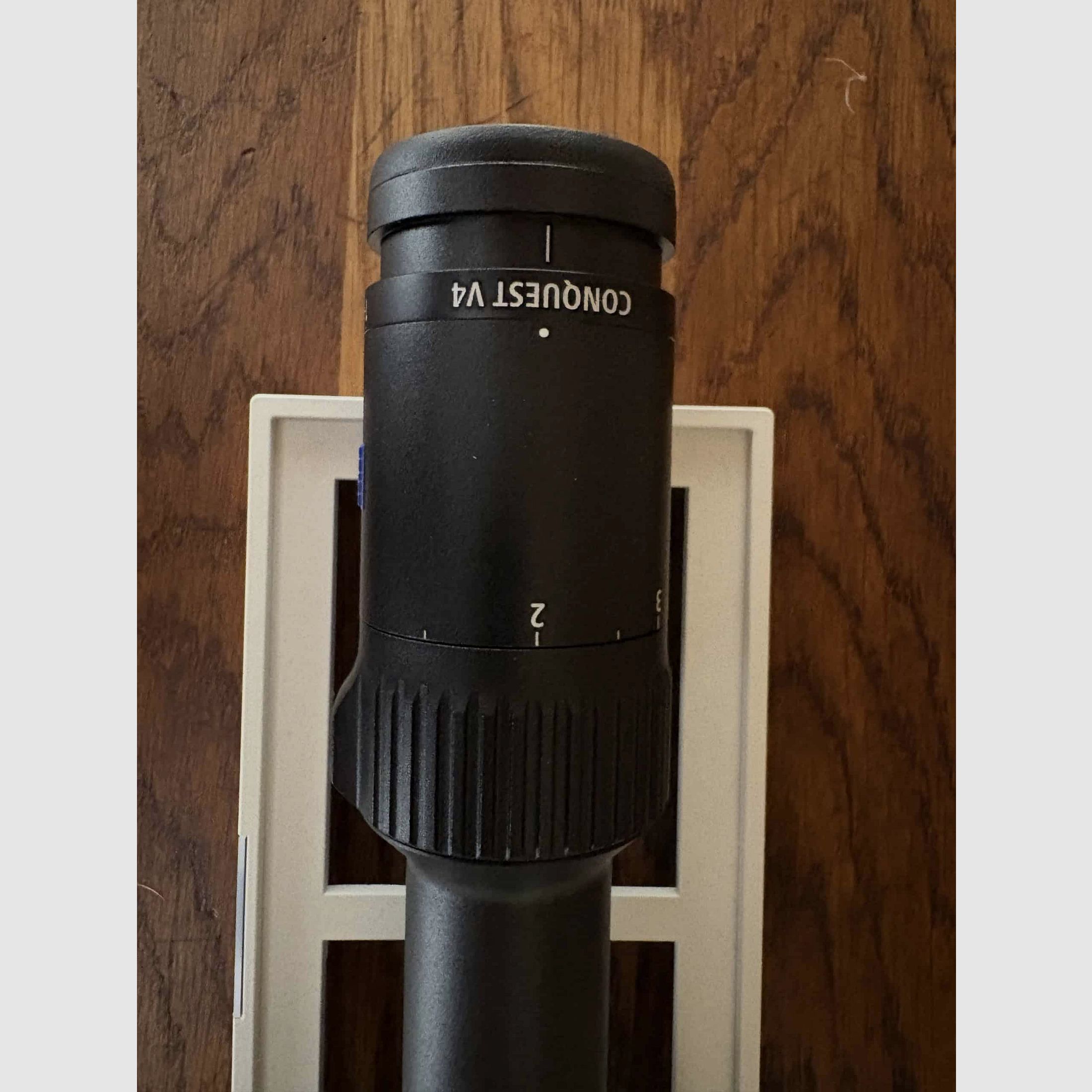 Zielfernrohr Zeiss Conquest V4 1-4X24 – RET 60, Bild 4 von 5