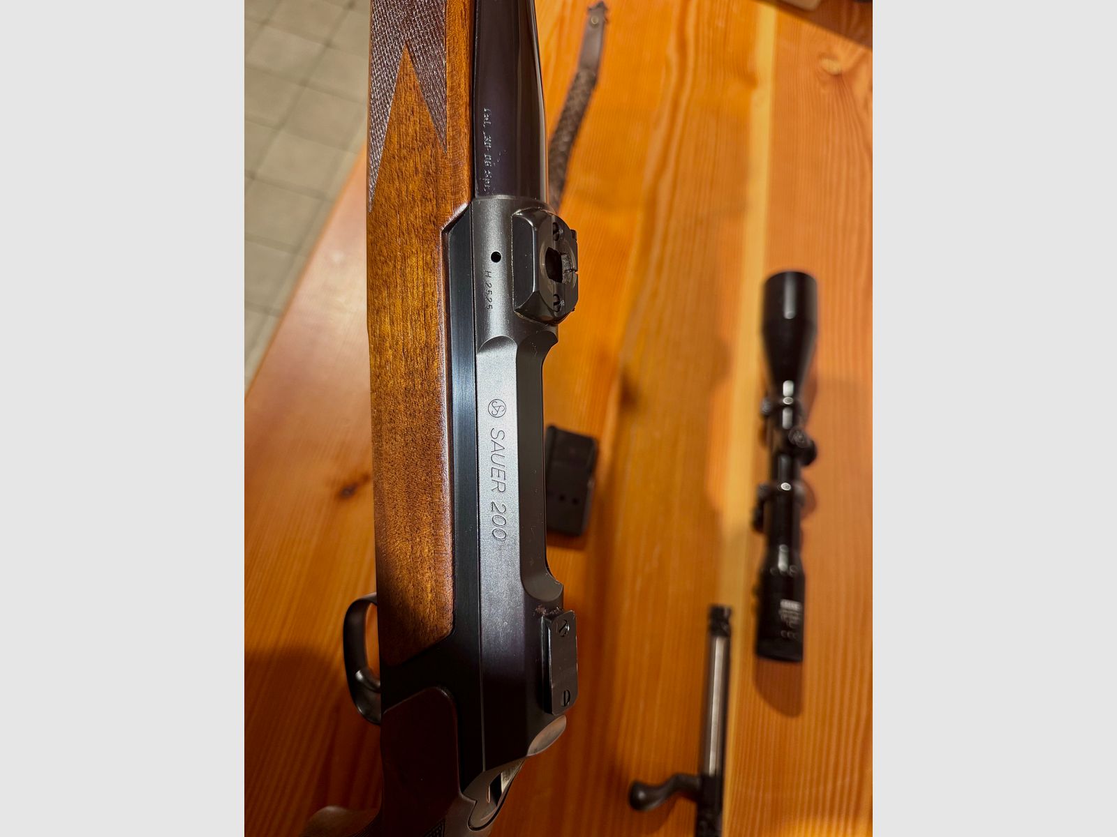 💥 J.P. Sauer & Sohn 200 in kal. .30-06 Spr. | Met ZEISS DIAVARI-ZA 2,5-10x52 | Weinig geschoten!