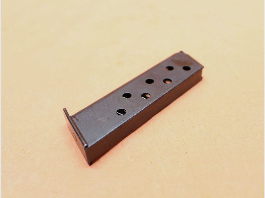 DDR SURPLUS Walther PP: Magazin DDR (ohne Markierung) 8-Schuss brüniert ohne Magazinschuh 7,65mmBrowning