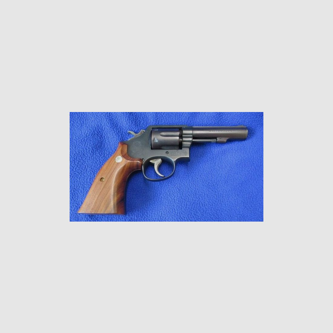 Revolver .38 speciale Bull Barrel Mod. 10-6 4 pollici 10