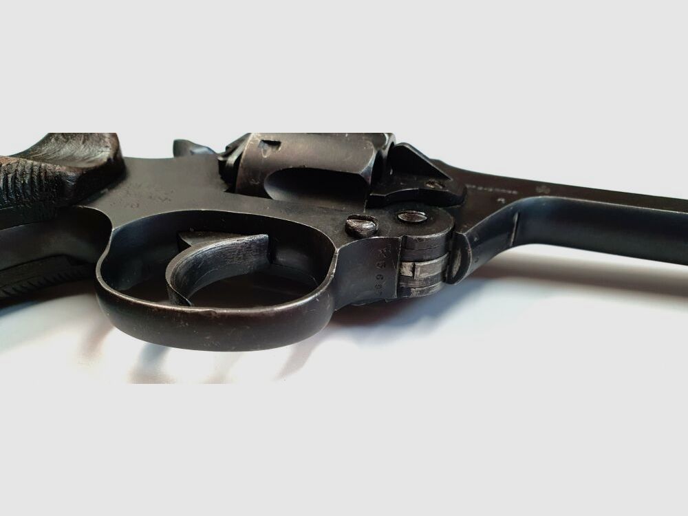Enfield Revolver, Enfield No.2 MkI, WWII, Royal British Army 1940