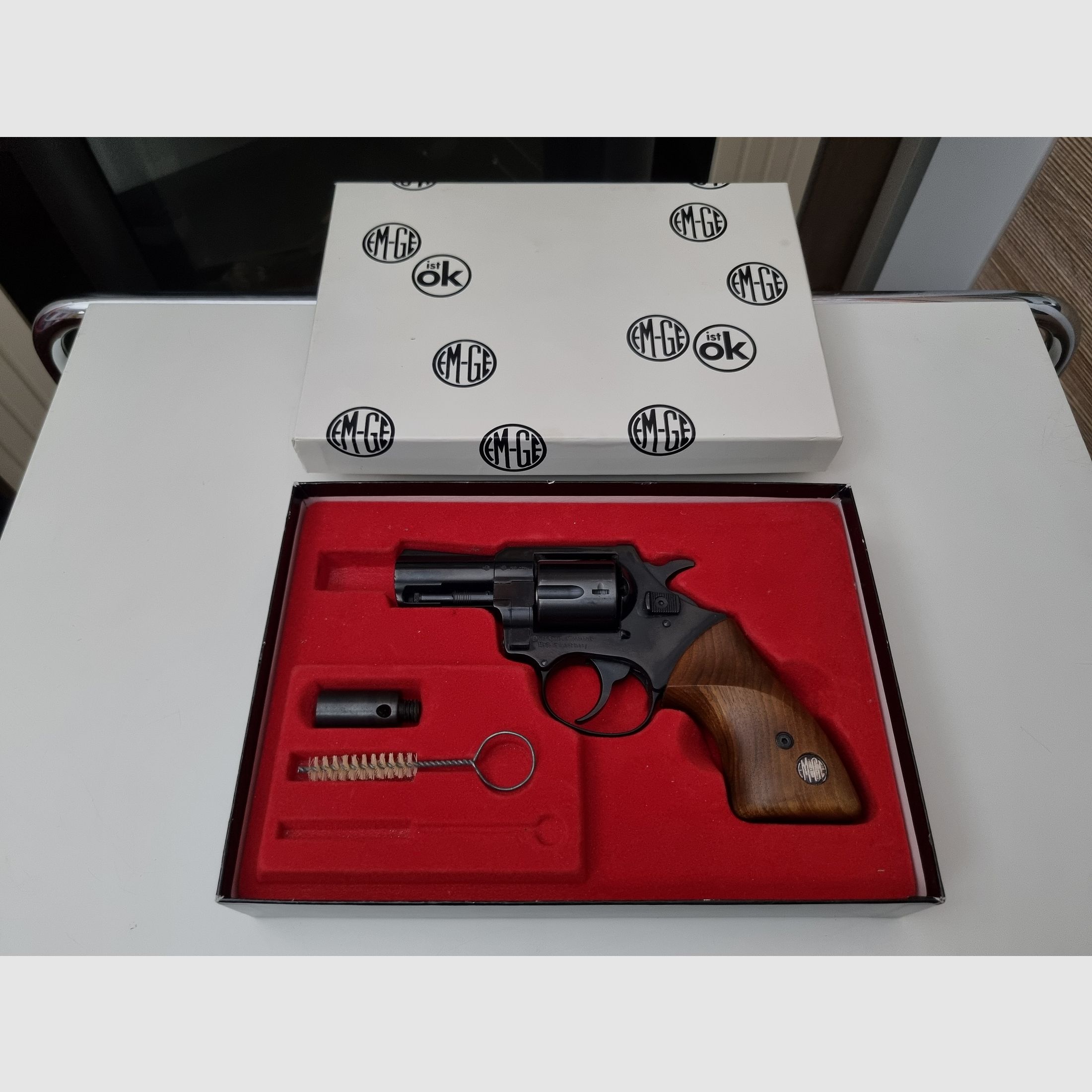Blank firing revolver EM-GE 42 9mm bang