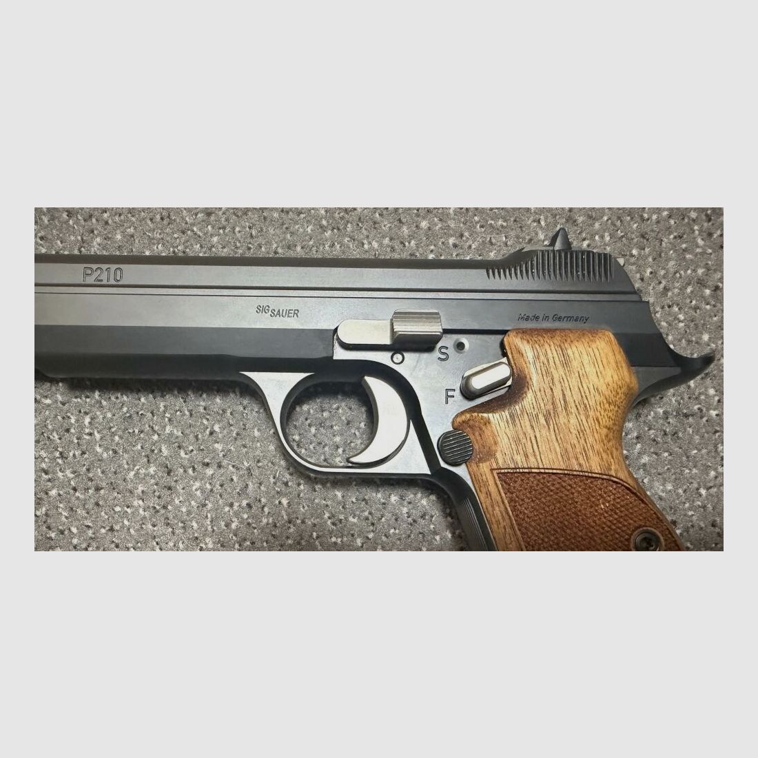 SIGSauer P210 Legend