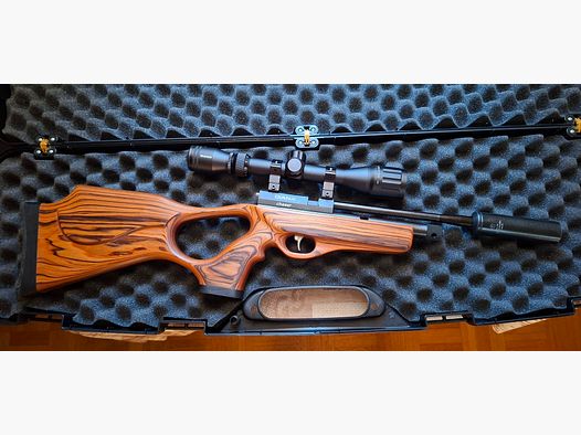 Diana Chaser avec crosse en bois véritable et accessoires