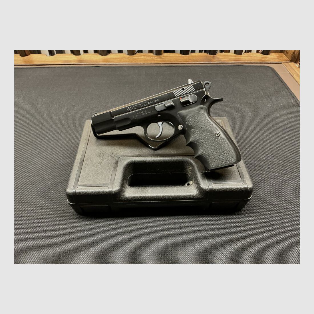 ZBROJOVKA BRNO M75 9mmLuger, Bild 4 von 5