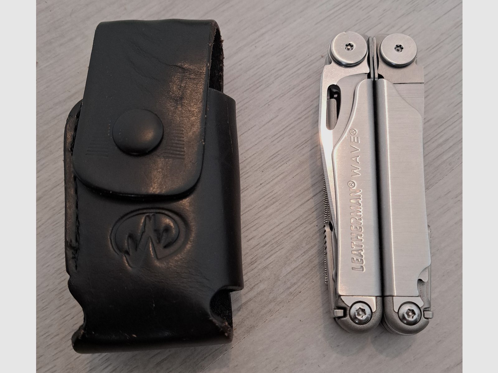 Leatherman Multitool Wave silberfarben