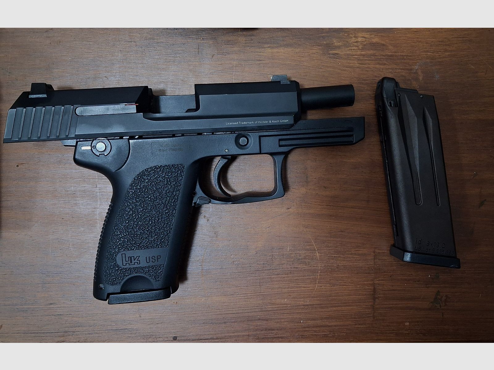 Airsoft HK USP Compact Gas Blow Back, image 2 of 3