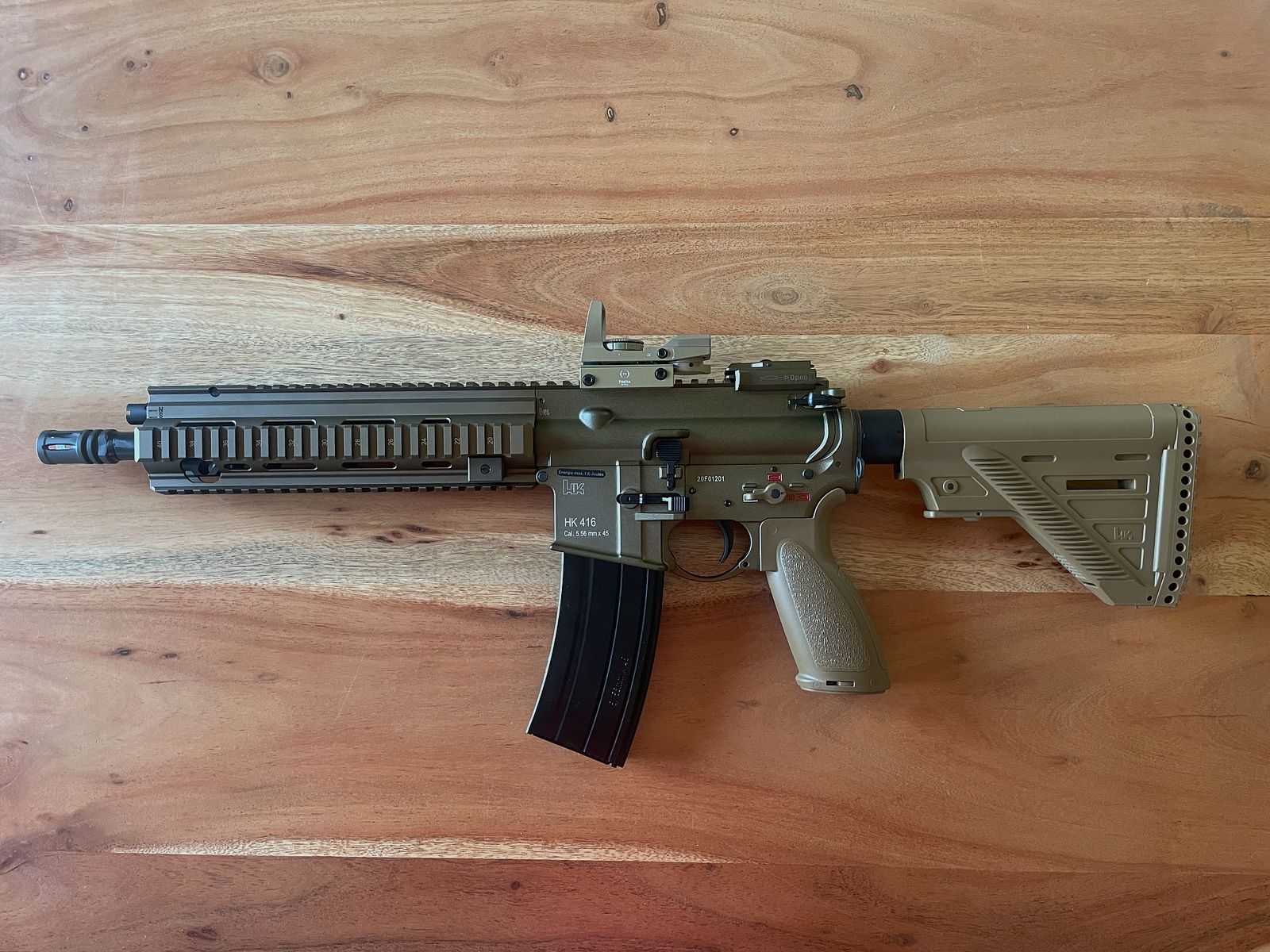 VFC H&K HK416 A5 Airsoftgewehr (GBB 6 mm BB Grün-Braun) - RAL8000