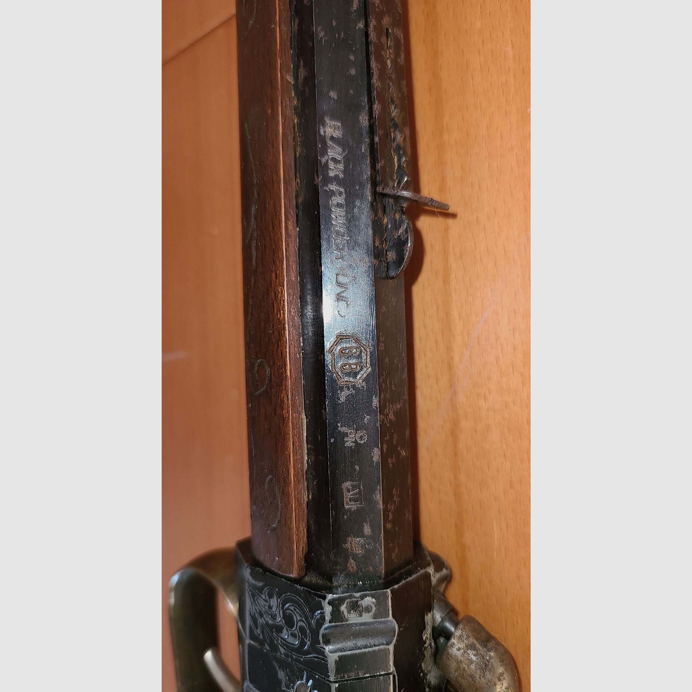 CARGADOR DELANTERO RIFLE / cal. 45 / PÓLVORA NEGRA / 6B / MADERA / B13102 / DEFECTUOSO