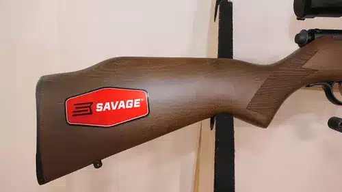 Savage Stevens 300 Holzgewehr mit Zielfernrohr und MDS Kal. 22lr, Bild 2 von 11